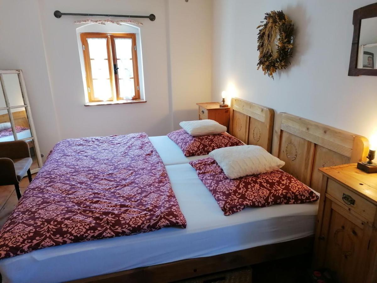 Pivovar Spitt Zahorany Pension Litoměřice Buitenkant foto