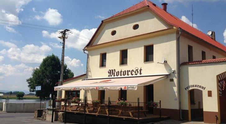 Pivovar Spitt Zahorany Pension Litoměřice Buitenkant foto