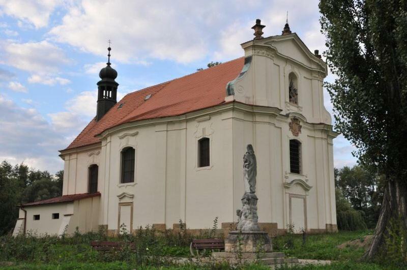 Pivovar Spitt Zahorany Pension Litoměřice Buitenkant foto