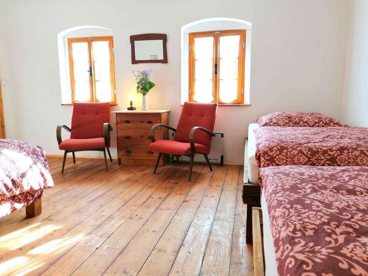Pivovar Spitt Zahorany Pension Litoměřice Buitenkant foto