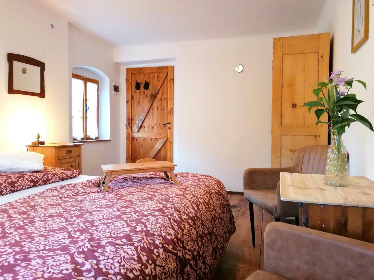 Pivovar Spitt Zahorany Pension Litoměřice Buitenkant foto
